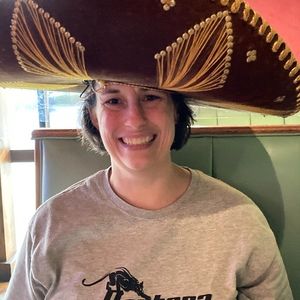 Meet your Posher, Crystal